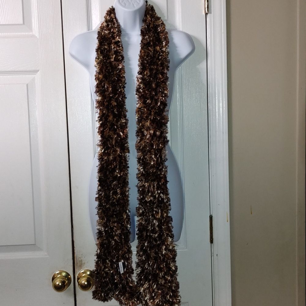 Croft & Barrow multicolor brown tan cream color soft fuzzy scarf